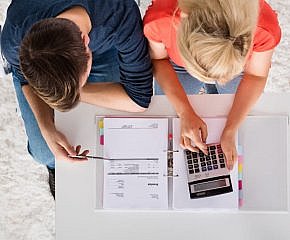 Zařiďte si výhodné pojištění přes Rixo.cz a už nechoďte na pobočku