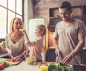 Nudíte se v karanténě? 7 tipů, jak zabavit sebe i děti