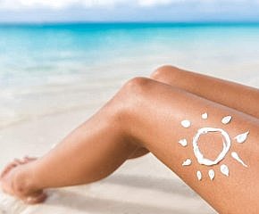 Jak se opálit, ale nespálit: Osvědčené tipy pro zdravý letní bronz