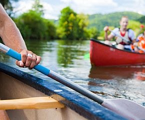 Vodácký průvodce pro začátečníky: 3 kroky pro pohodový zážitek na vodě